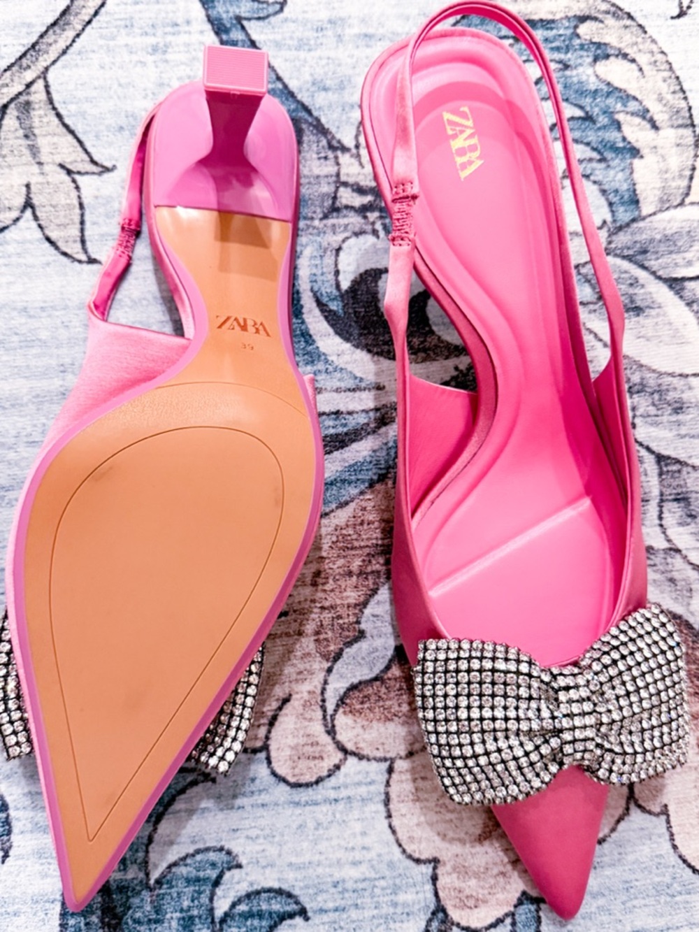 New! Rare Gorgeous Pristine Zara Jeweled bow Zara Pink Satin Slingback heel